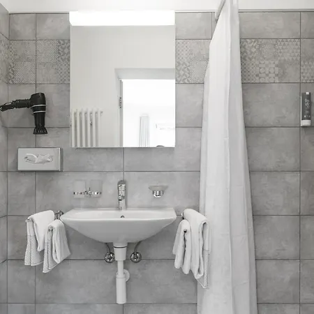 Cà Del Borgo, Rooms&suites 3* Poschiavo