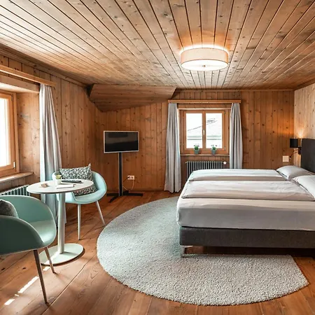 Ca' Del Borgo, & Lejlighedshotel Poschiavo