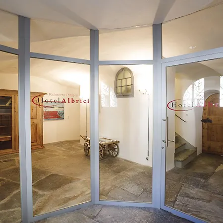 Ca' Del Borgo, & 3* Poschiavo