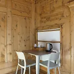 Ca' Del Borgo Boutique Rooms&suites Apartahotel Poschiavo